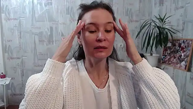 Snapshot of GinaQSoul chatting on 19, 9, 2025 GinaQSoul online show from 19, 9, 2025