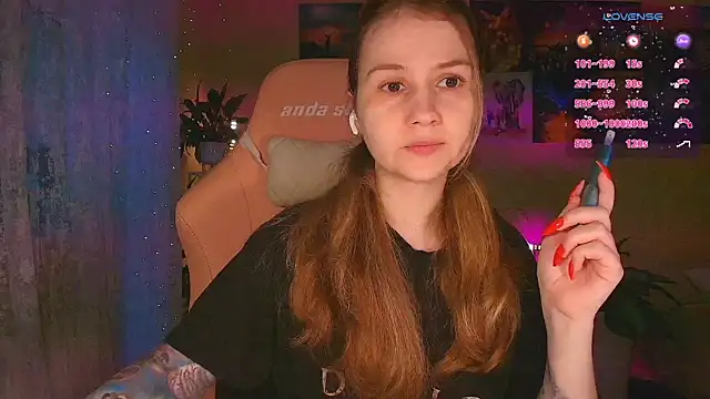 Snapshot of GoodWitch_ chatting on 16, 11, 2025 GoodWitch online show from 16, 11, 2025