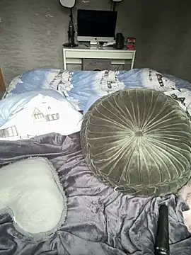 Carmen Monroe online show from 5, 2, 2026