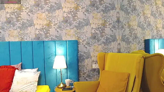 LisaCroft online show from 9, 9, 2025