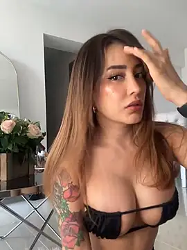 CATALINA RESTREPO online show from 18, 12, 2024