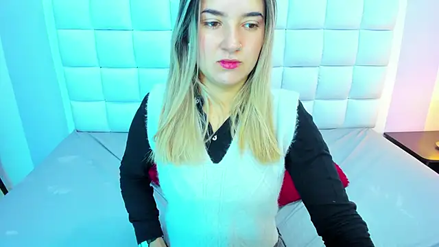 Snapshot of teresasroom_ chatting on 18, 2, 2025 teresasroom online show from 18, 2, 2025