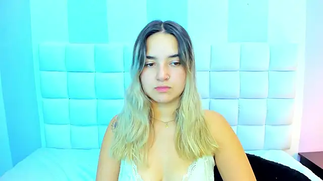 Snapshot of teresasroom_ chatting on 2, 3, 2025 teresasroom online show from 2, 3, 2025