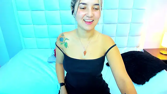 Snapshot of teresasroom_ chatting on 6, 3, 2025 teresasroom online show from 6, 3, 2025