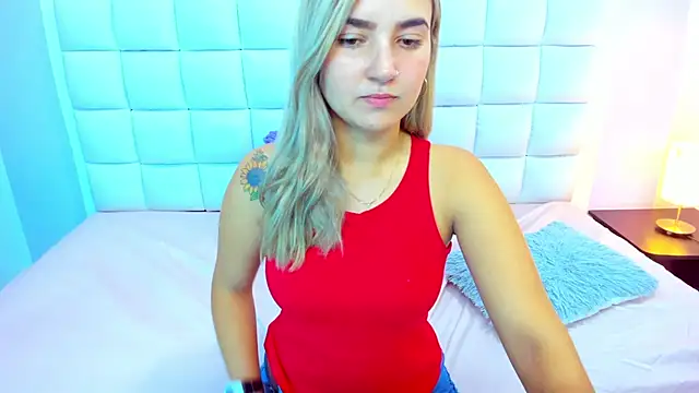 Snapshot of teresasroom_ chatting on 9, 9, 2025 teresasroom online show from 9, 9, 2025