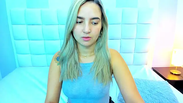 Snapshot of teresasroom_ chatting on 12, 9, 2025 teresasroom online show from 12, 9, 2025