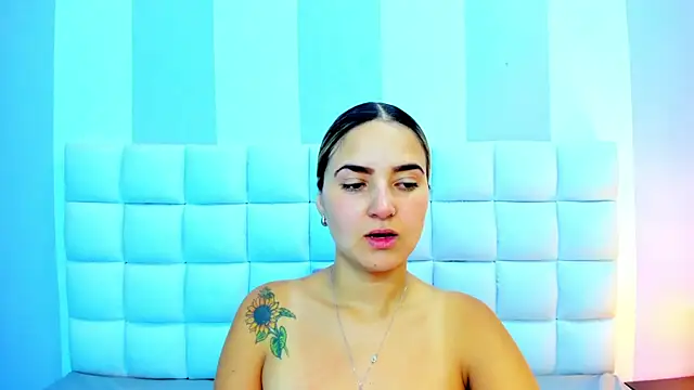 Snapshot of teresasroom_ chatting on 29, 10, 2025 teresasroom online show from 29, 10, 2025