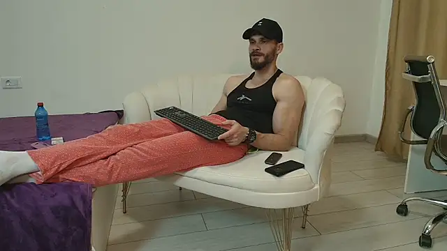 Snapshot of MauroTwin chatting on 1, 2, 2026 MauroTwin online show from 1, 2, 2026