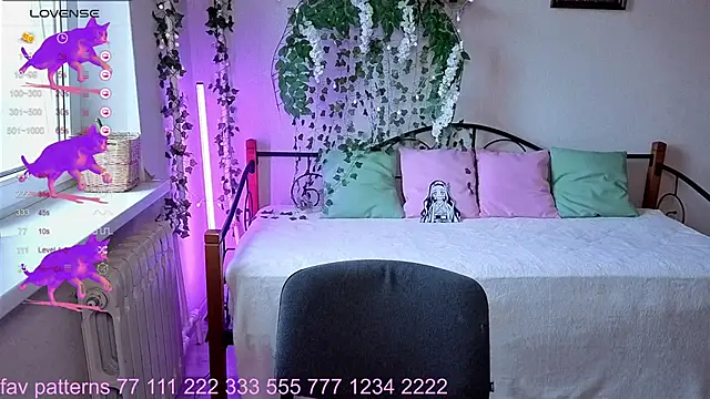 Snapshot of Hot_Rhaenyra chatting on 10, 11, 2025 Hot Rhaenyra online show from 10, 11, 2025