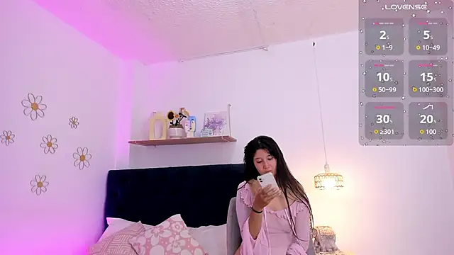 Snapshot of Dulce_andrea__ chatting on 13, 6, 2026 Dulce andrea online show from 13, 6, 2026