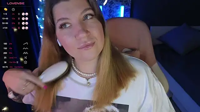 Snapshot of Fairy__Sofia chatting on 26, 12, 2024 Fairy Sofia online show from 26, 12, 2024