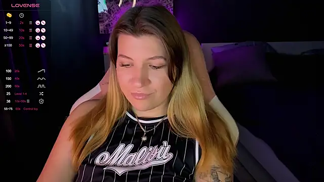 Snapshot of Fairy__Sofia chatting on 21, 1, 2025 Fairy Sofia online show from 21, 1, 2025