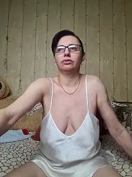 Amberhotqueen online show from 13, 3, 2025