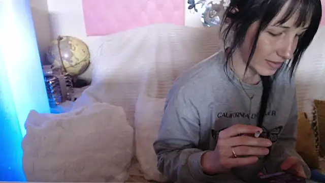Snapshot of -carla- chatting on 11, 5, 2026 -carla- online show from 11, 5, 2026