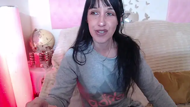 Snapshot of -carla- chatting on 14, 5, 2026 -carla- online show from 14, 5, 2026