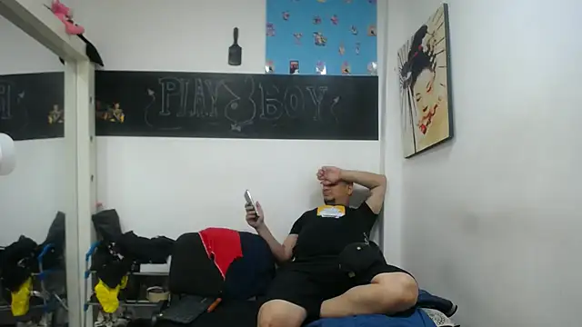 Snapshot of Meloncillo_And_BabyLiss chatting on 25, 2, 2025 Meloncillo And BabyLiss online show from 25, 2, 2025