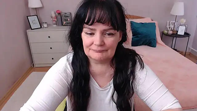 Snapshot of LeveMe2Nightt chatting on 25, 5, 2026 LeveMe2Nightt online show from 25, 5, 2026