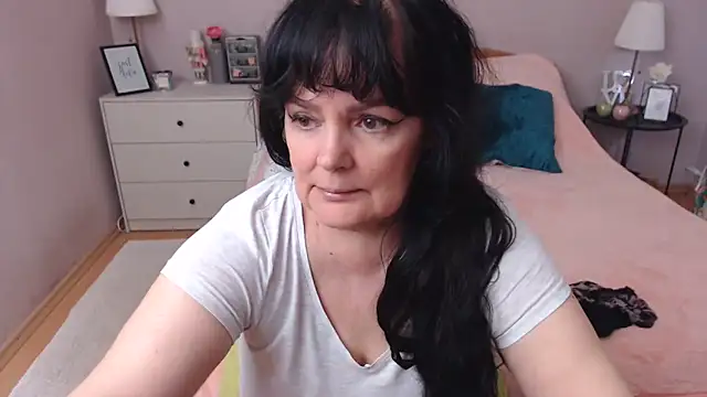 Snapshot of LeveMe2Nightt chatting on 1, 6, 2026 LeveMe2Nightt online show from 1, 6, 2026