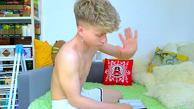 LandelRay online show from 11, 4, 2026