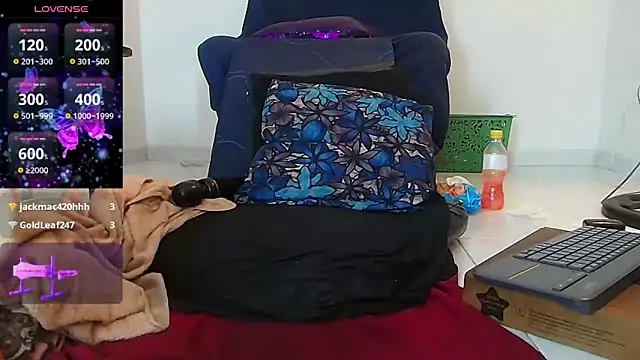 abigail curvy online show from 1, 2, 2025