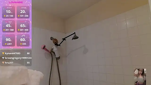 Blondiewithanass online show from 18, 10, 2025