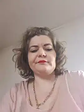 Snapshot of cindybbwsquirt chatting on 1, 2, 2025 cindybbwsquirt online show from 1, 2, 2025