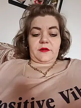 Snapshot of cindybbwsquirt chatting on 1, 2, 2025 cindybbwsquirt online show from 1, 2, 2025