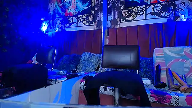Snapshot of ShantalBlonde chatting on 24, 2, 2025 ShantalBlonde online show from 24, 2, 2025