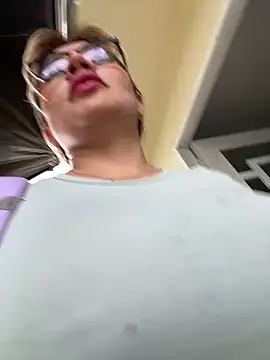 Snapshot of DIANITA_1988 chatting on 31, 12, 2024 DIANITA 1988 online show from 31, 12, 2024