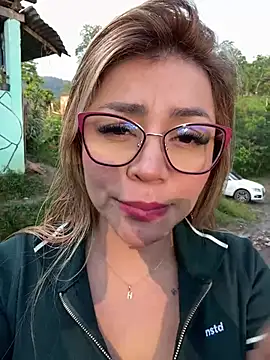 Snapshot of DIANITA_1988 chatting on 1, 1, 2025 DIANITA 1988 online show from 1, 1, 2025