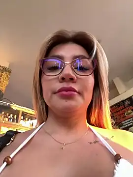 Snapshot of DIANITA_1988 chatting on 8, 1, 2025 DIANITA 1988 online show from 8, 1, 2025