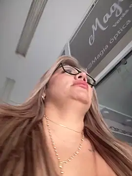 Snapshot of DIANITA_1988 chatting on 13, 9, 2025 DIANITA 1988 online show from 13, 9, 2025