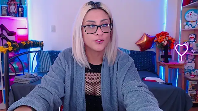 Snapshot of Annie_p chatting on 15, 11, 2025 Annie p online show from 15, 11, 2025