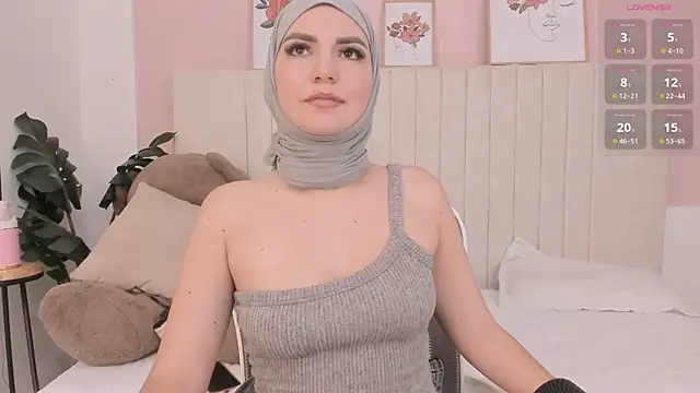 dalilasaadi  online show from 11, 3, 2025