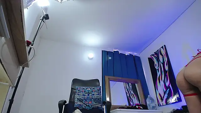 lizzy squirt online show from 30, 1, 2025