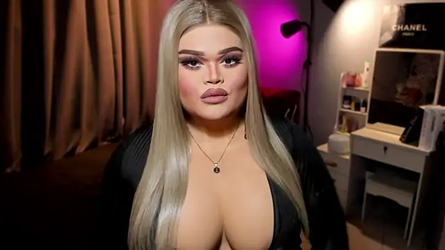 KarolinaThompson online show from 3, 12, 2024