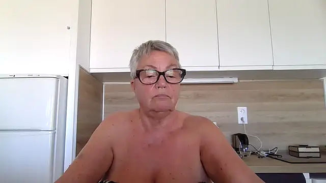 Snapshot of GrannyChrissy68 chatting on 22, 9, 2025 GrannyChrissy68 online show from 22, 9, 2025