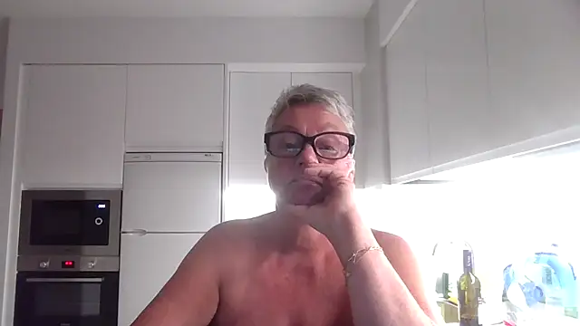 Snapshot of GrannyChrissy68 chatting on 10, 10, 2025 GrannyChrissy68 online show from 10, 10, 2025