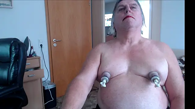 Snapshot of Sissygera chatting on 15, 12, 2024 Sissygera online show from 15, 12, 2024