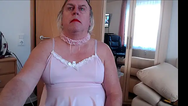 Snapshot of Sissygera chatting on 31, 12, 2024 Sissygera online show from 31, 12, 2024