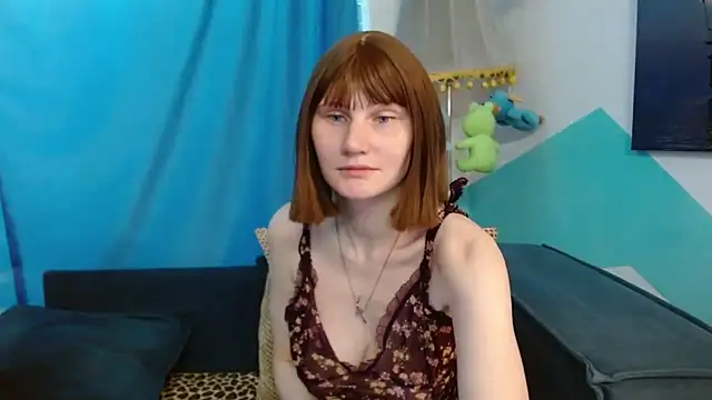 Snapshot of cornflower_mm chatting on 8, 11, 2025 cornflower mm online show from 8, 11, 2025