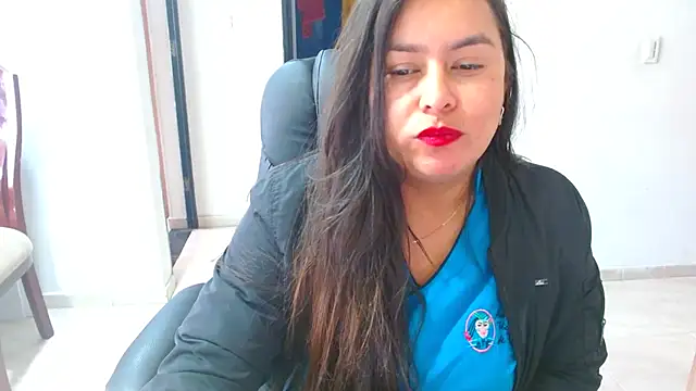 Snapshot of Ixchel_Anaid chatting on 1, 12, 2025 Ixchel Anaid online show from 1, 12, 2025