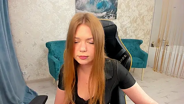 Strawberrye online show from 20, 10, 2025