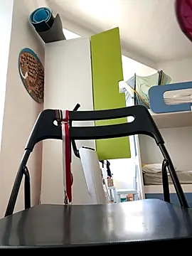 Snapshot of Aestheticsgirl chatting on 19, 9, 2025 Aestheticsgirl online show from 19, 9, 2025