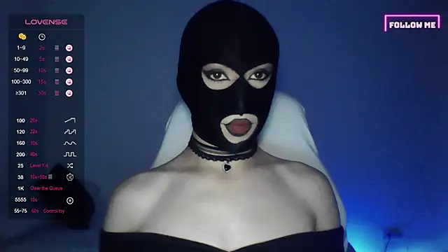 Snapshot of Bigfemblue chatting on 11, 10, 2025 Bigfemblue online show from 11, 10, 2025