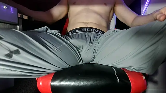 Snapshot of Dick_and_muscles chatting on 10, 11, 2025 Dick and muscles online show from 10, 11, 2025