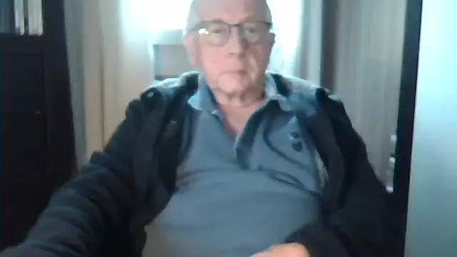 johnjohn622662 online show from 12, 1, 2026