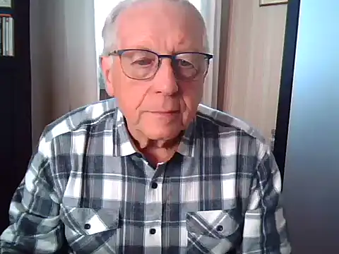 Snapshot of johnjohn622662 chatting on 7, 4, 2026 johnjohn622662 online show from 7, 4, 2026