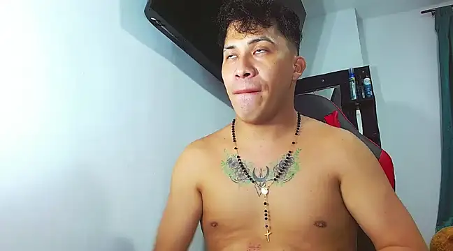 Snapshot of boyhot23x chatting on 29, 12, 2024 boyhot23x online show from 29, 12, 2024