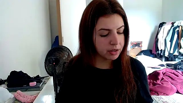 Snapshot of chelbyy chatting on 25, 9, 2025 chelbyy online show from 25, 9, 2025